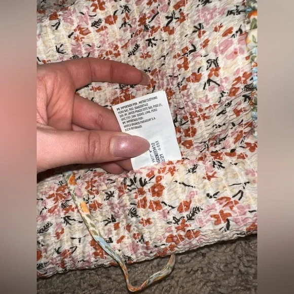 AE Cropped Tube Top - Picture 6 of 6